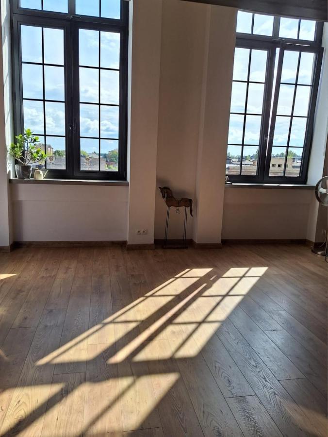 Loft Hiellego Leilighet Zyrardow Eksteriør bilde